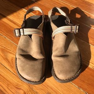 Chaco Toecoop clogs